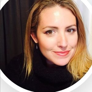 Meet your Posher, Lara